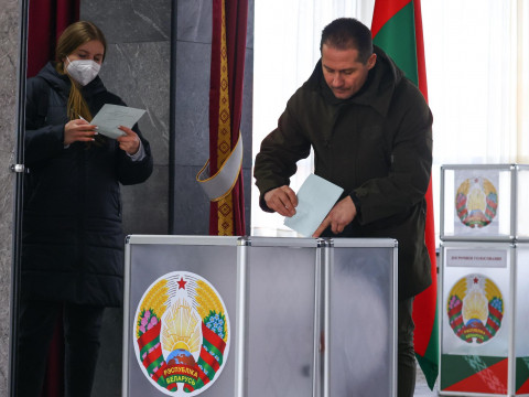 Guns to replace the media and the opposition: 9 facts about the Single Voting Day in Belarus