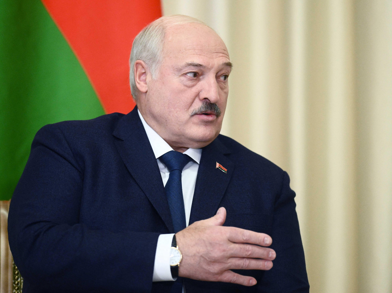 Fake news of the week: The hit parade of fakes from Lukashenka, translation particularities at the "Belarus-1" and how sanctions will help the Belarusian economy
