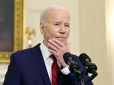 Fact-checking Political Scientist Elfimov’s Claim that Joe Biden Supports Pornography in Schools