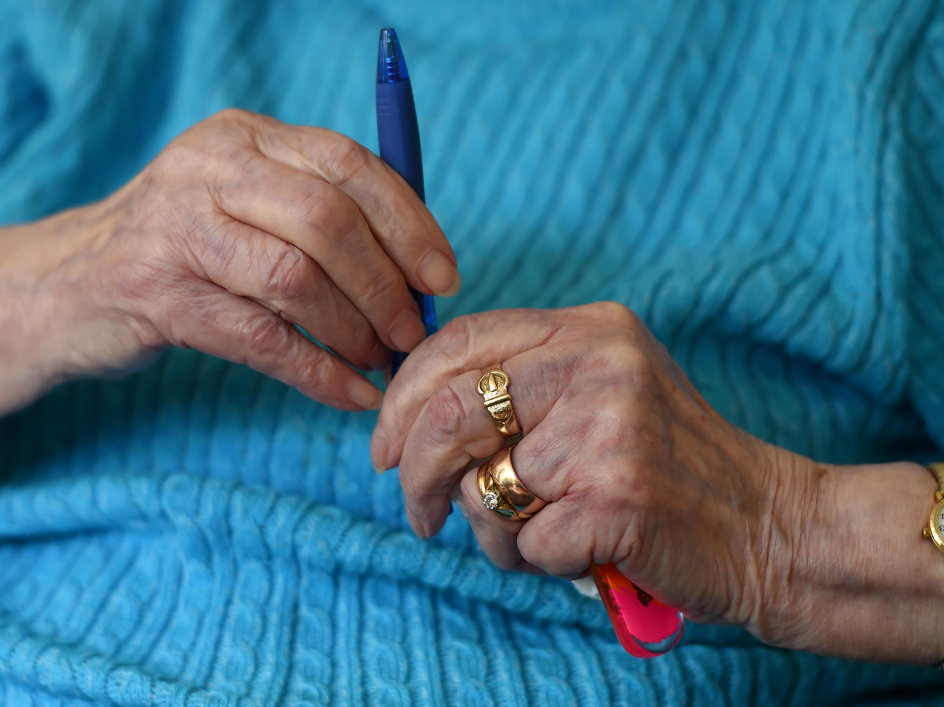 Коммуналка на пять лет за месячную пенсию? Проверили  цифры из поста «ЖС Премиум»