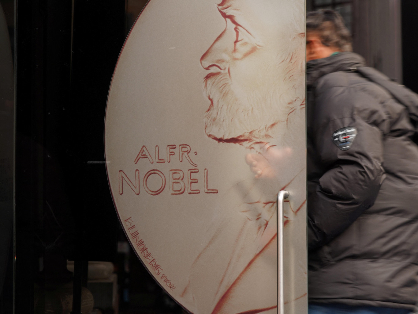 Analyst Avdonin Scares Youth: Talents Only Bloom at Home. List of Immigrant Nobel Prize Laureates Debunks His Claim 