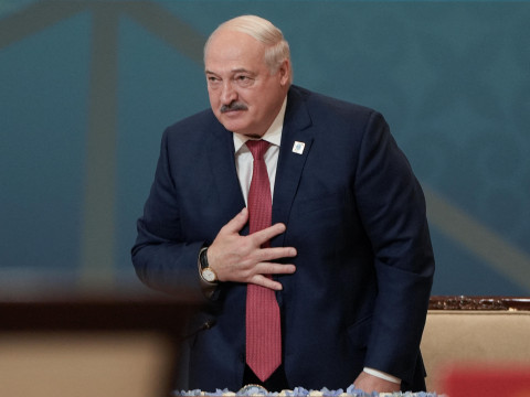 Fact-Checking the Global Reach: ‘Lukashenko received Birthday Greetings from Worldwide.’ Global Count of Nations in Azarenok's World