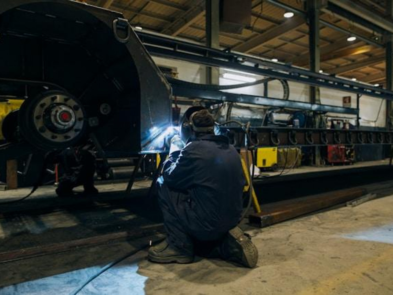 The Belarus 1 host backed up his claims of a dramatic collapse in Irish industry in 2023 by citing statistics from a single random month