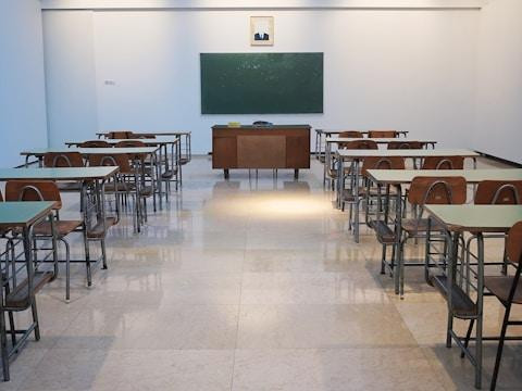 ‘Belarusian Political Emigrants’ Children Bullied in Polish Schools.’ Manipulation on TV “Belarus 4” Spotted