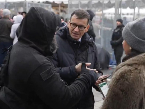 Википедия вместо пропуска и митинг Трампа вместо бала в честь инаугурации. Фейки и факты о визите экс-премьера Польши в Вашингтон