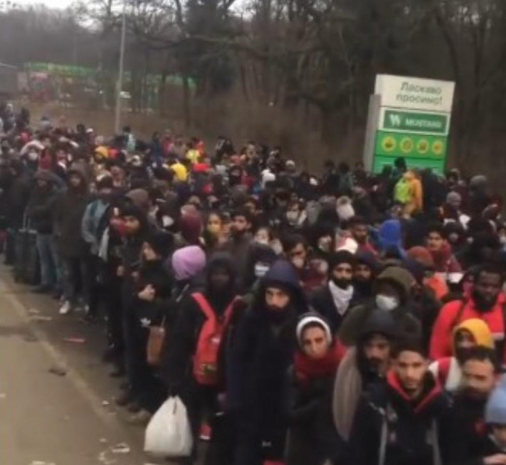 Arab and Indian students fleeing the war were misrepresented as migrants heading to Ukraine. We found the original video