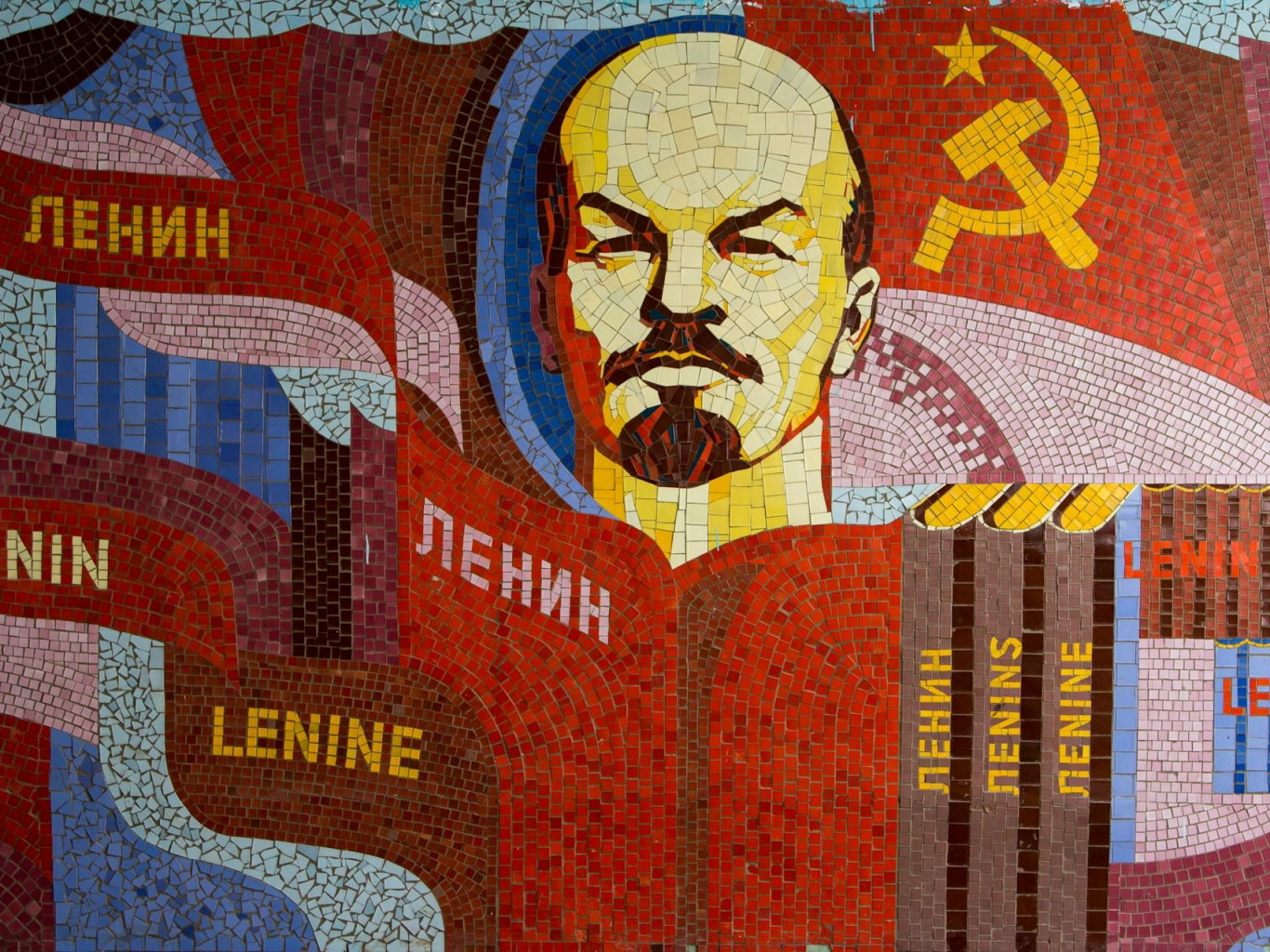 Yelfimov argued that neither adopted innovations from the West.  Here’s what we found