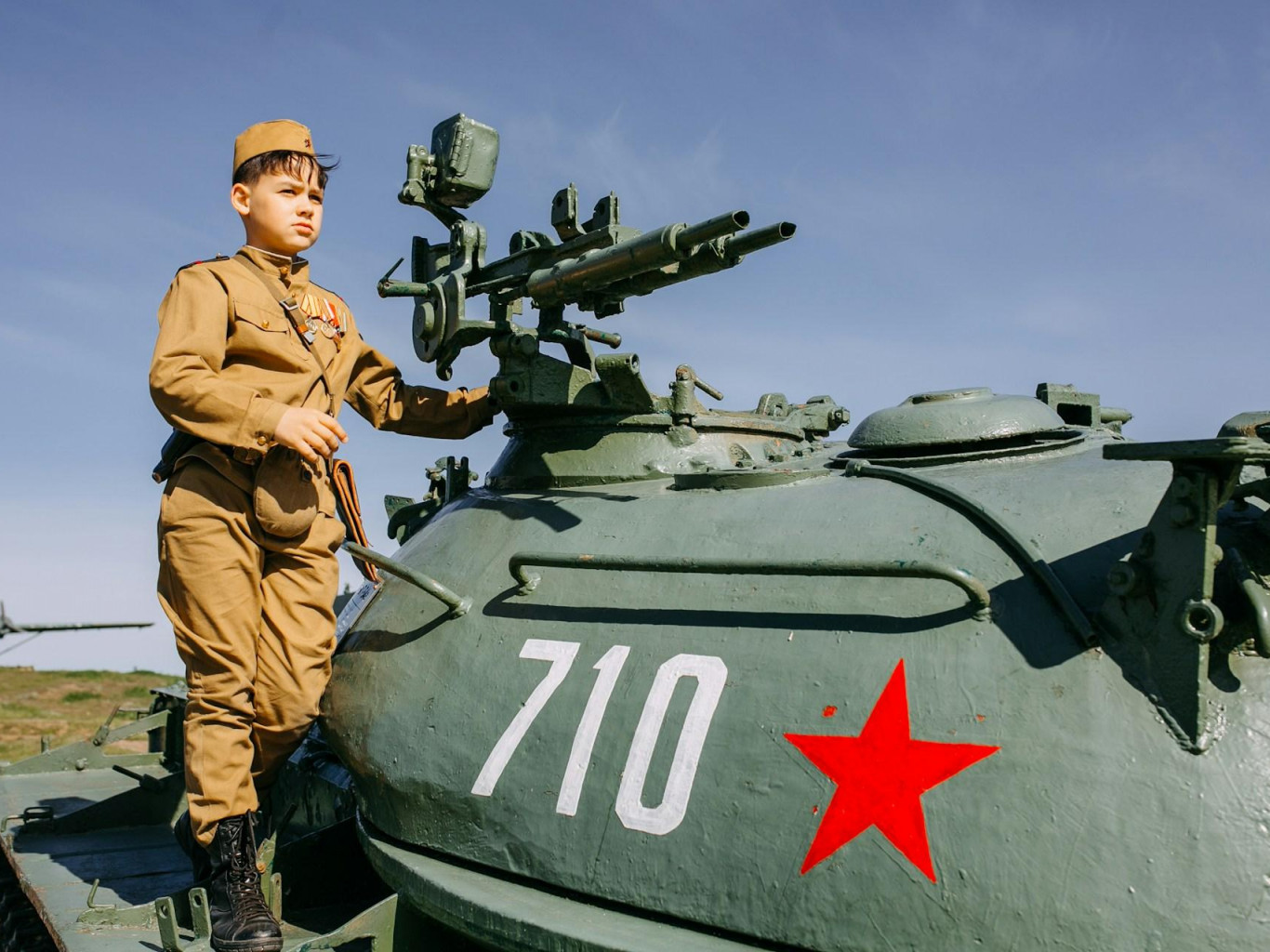 «Адзначаць Дзень Перамогі не толькі ў Менску». Лукашэнка расказаў пра традыцыю, якой няма