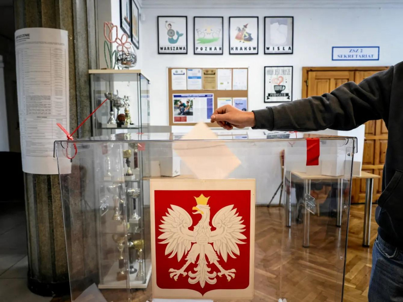 Сумарна перамаглі ўльтраправыя? Праверылі словы вядоўцы БТ пра сюрпрыз на польскіх выбарах прэзідэнта