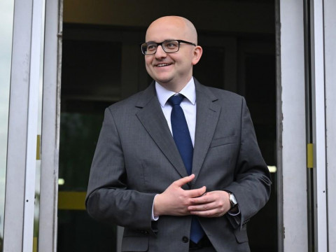 “Our resources are for our citizens, not for runaway traitors.” Minsk News mistranslated the Polish MP’s speech