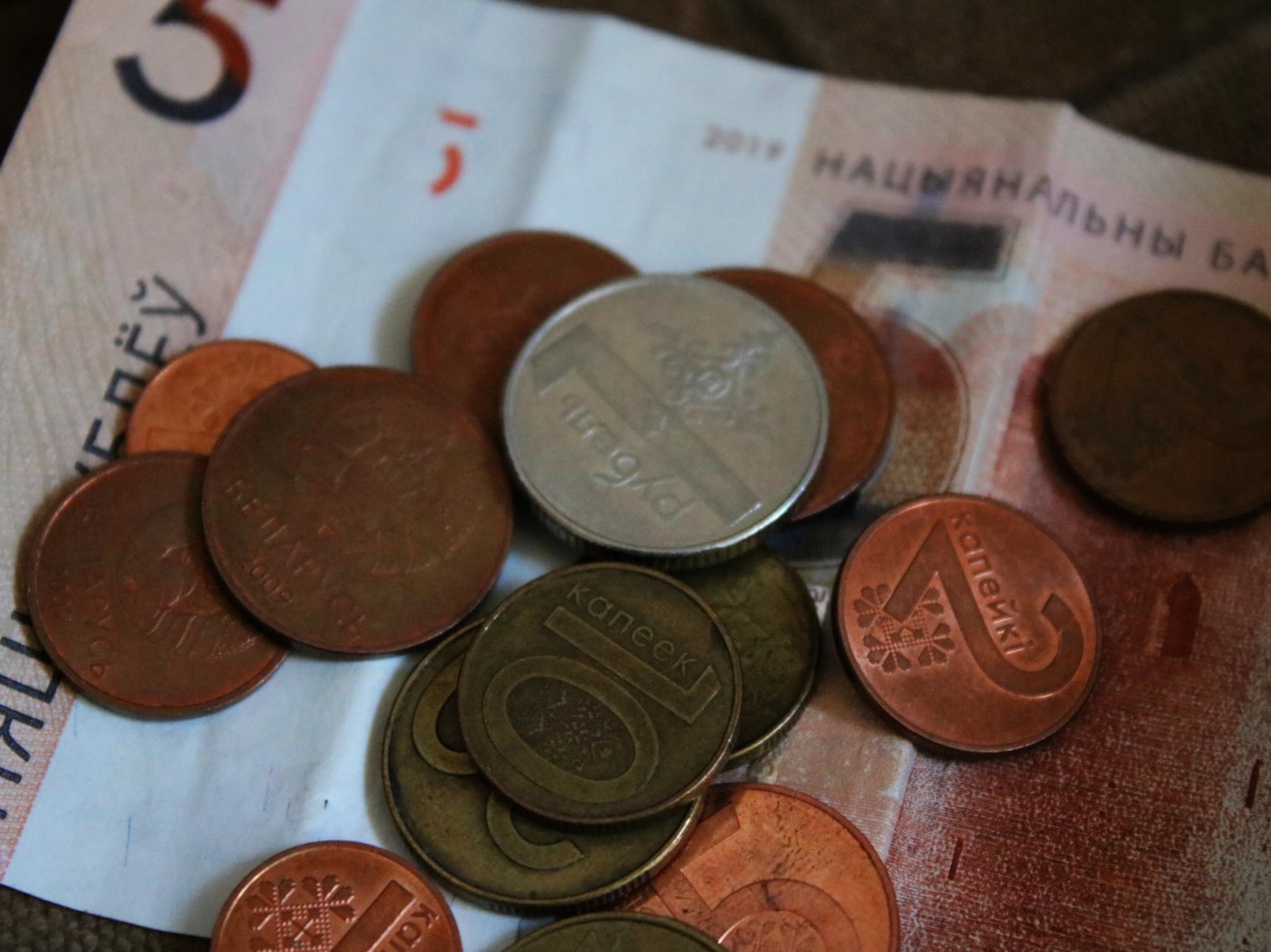 Is €760 really equal to €1,500? ONT inflated Belarusian salaries to match Portugal’s level