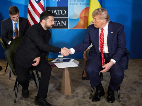 «Прыбраць кубак для міласціны». Што пісалі пра Зяленскага і саміт NATO заходнія медыі і што расказаў АНТ