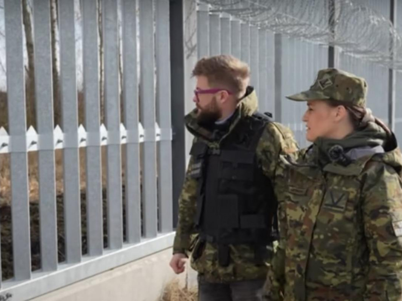 Стрымалі мігрантаў ці распілавалі бюджэт? «ЖС premium» стварыў фэйк, высмеяўшы «непераадольны польскі плот»