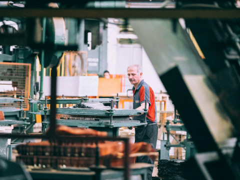Belarusian industry: upbeat headlines, negative statistics