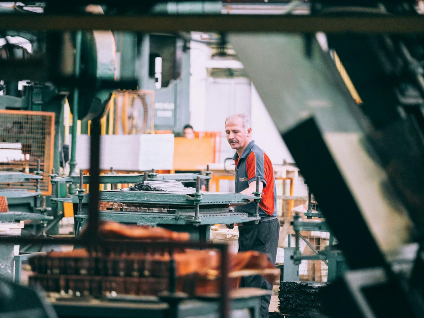 Belarusian industry: upbeat headlines, negative statistics