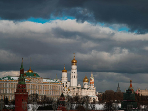 «Ни одного российского рубля». Заявление политолога Петровского о субсидиях России не совпали с реальностью