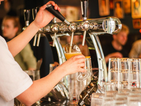 Oktoberfest отменили из-за русофобии? «Шкварка News» заподозрила немцев в страхе перед «Калинкой-Малинкой»