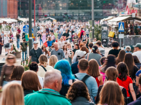 "The manufactured demographic crisis." How News.by misrepresented the facts about parental leave and benefits in Europe