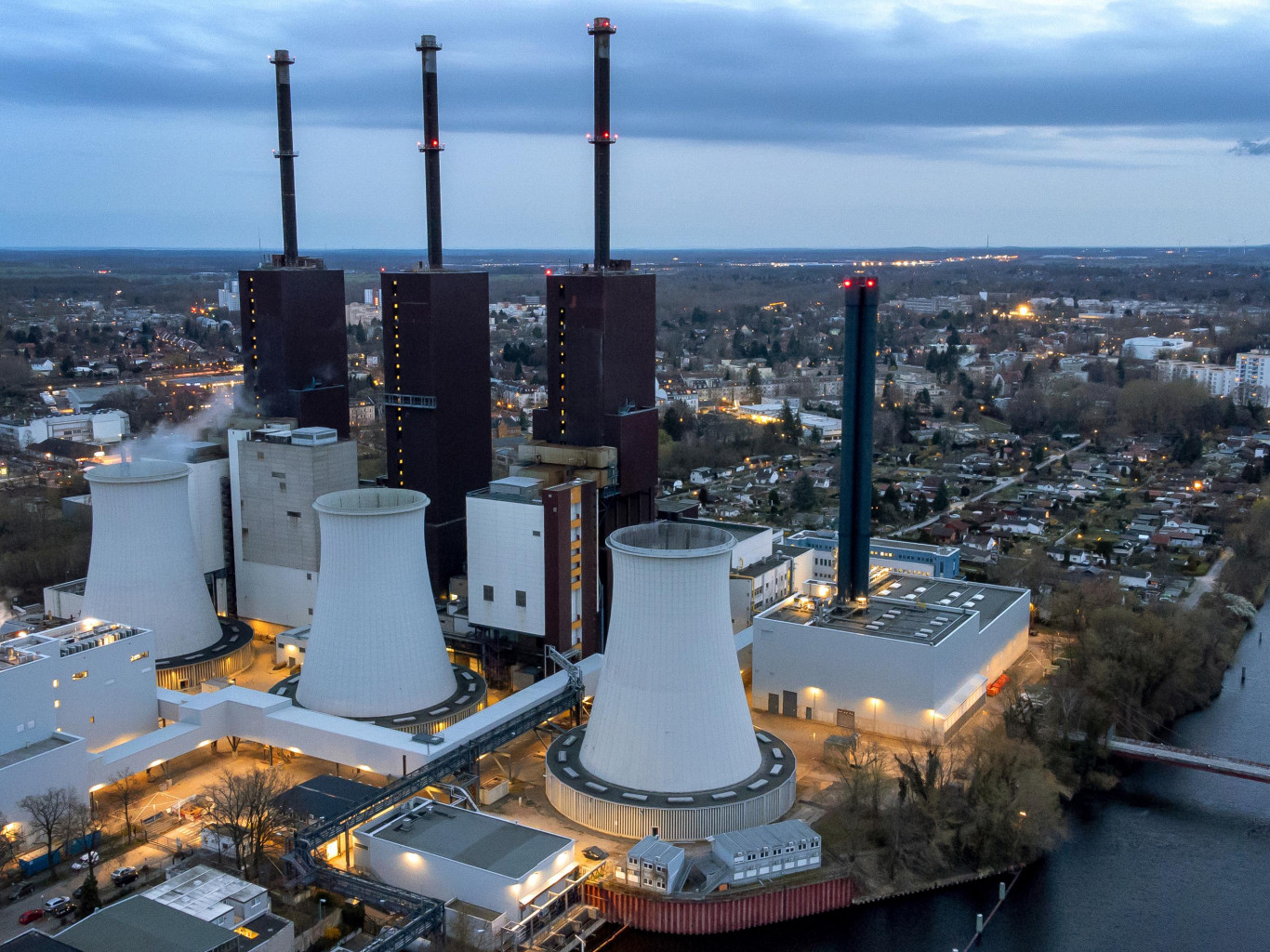 News.by host misrepresented facts three times while exposing German "green ideologues"