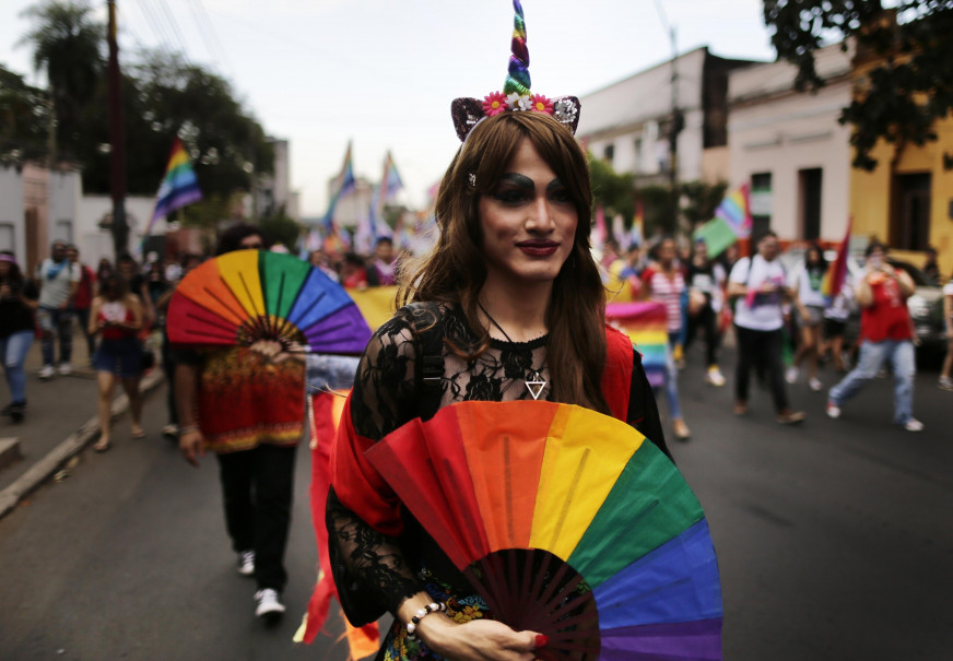 «Транс-жанчыны зараз таксама могуць цяжараць». Радыёвядоўца Казакоў убачыў у рэзалюцыі Еўрапарламенту тое, чаго там няма