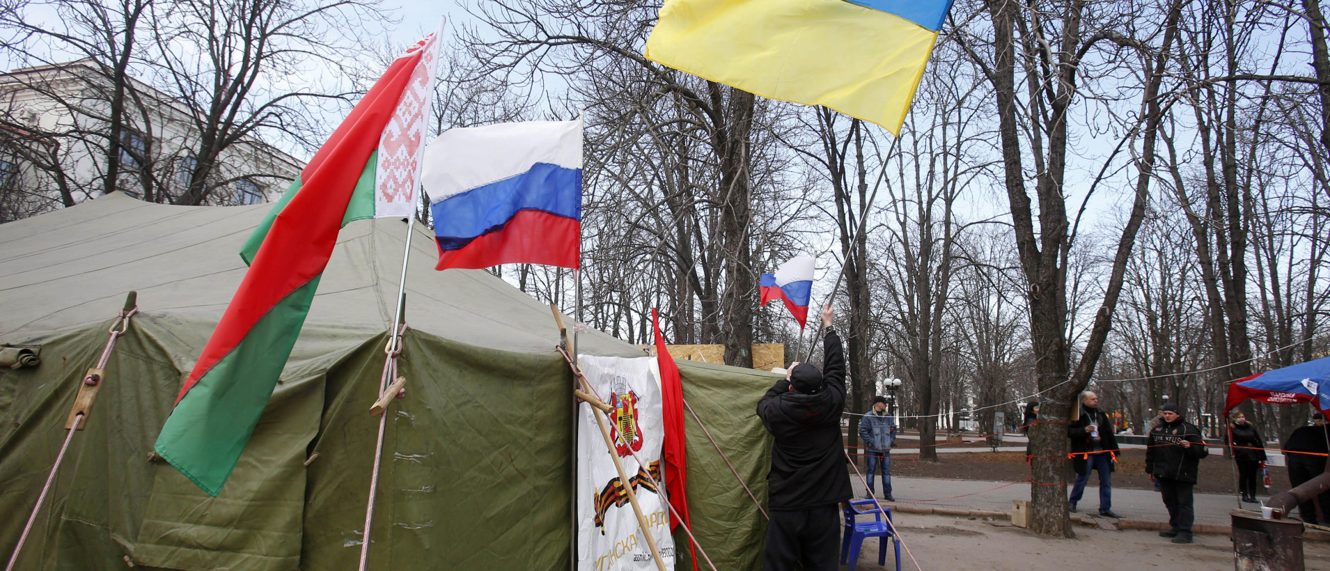 “There are three Russian peoples.” Ryhor Azaronak selectively quoted Maksim Bahdanovich