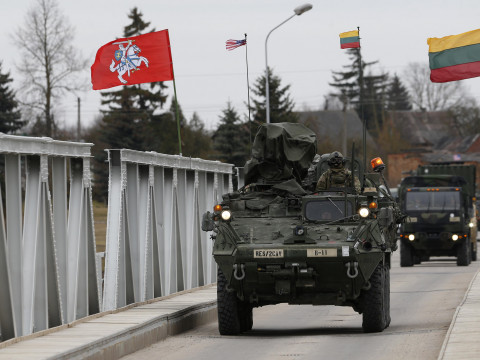 Няма папаўнення? Як СТБ маніпулюе статыстыкай здароўя прызыўнікоў у краінах Балтыі