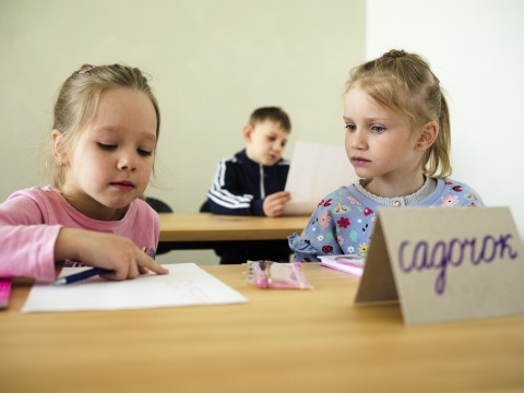 “Ukraine plans to slash parental leave ninefold.” News.by misrepresented the initiative for additional parental leave