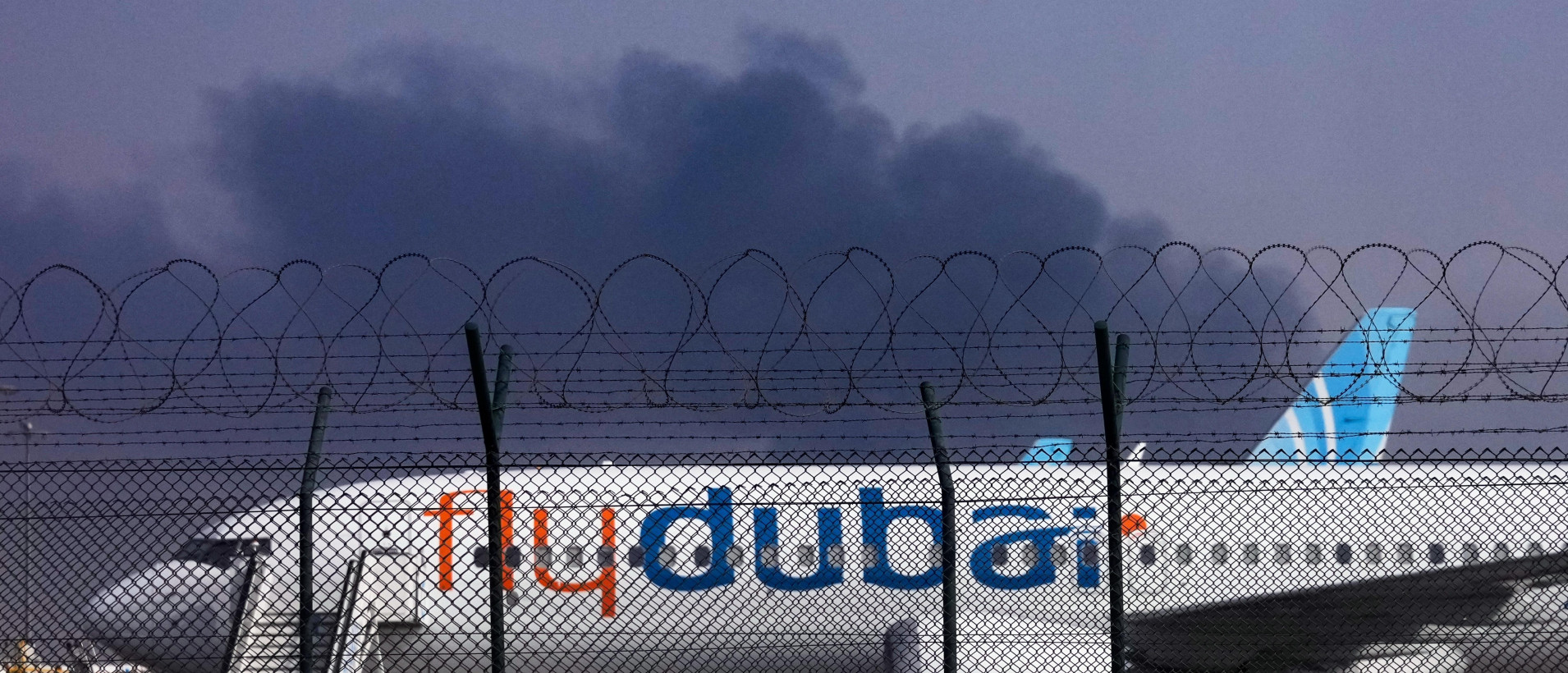 Did Poland abandon its own people? A Belarusian radio station compared the approaches of Warsaw and Minsk regarding the evacuation of their citizens from the Middle East