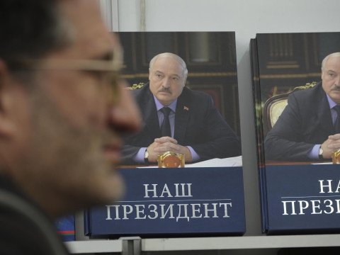«Беларусы — чытальная нацыя». Як службоўцы і дзяржаўныя медыі перакручваюць дадзеныя пра чытанне і кніжныя наклады ў Беларусі