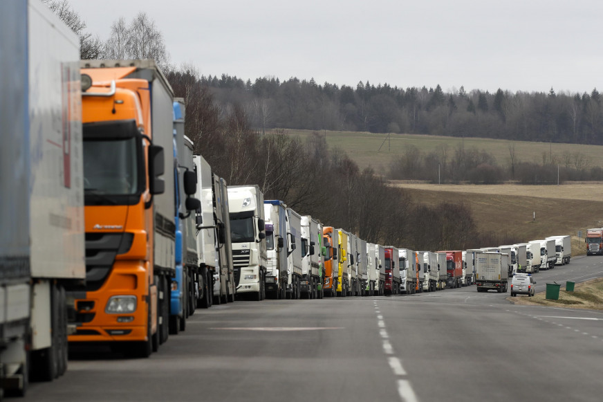 The ONT TV channel shifted the responsibility to Lithuania for the trucks held in Belarus