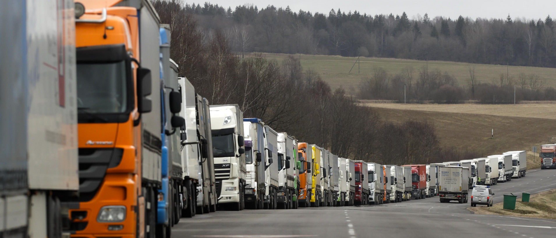 The ONT TV channel shifted the responsibility to Lithuania for the trucks held in Belarus
