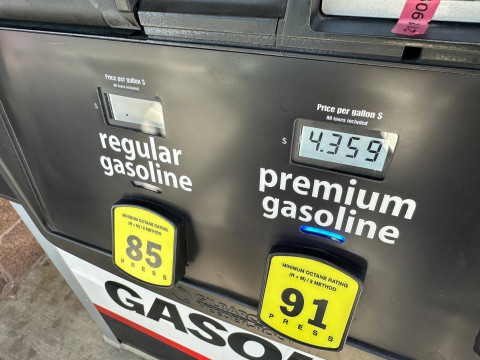 How Belarusian TV exaggerated the rise in fuel prices in Germany and the U.S.
