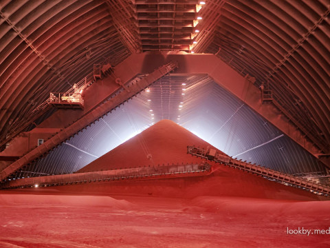 Why did the U.S. lift sanctions on Belarusian potash? Azaronak and Terekh’s explanation versus reality