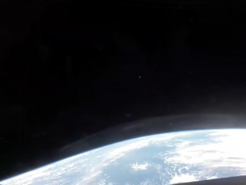 «Можна такіх дыпфэйкаў накляпаць…» Вядоўца СТБ безгрунтоўна паставіў пад сумнеў палёт «Арыёна»