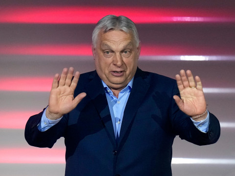 “Orbán will  retain his power.” Political scientist Piatrouski based his forecast on fake polling data