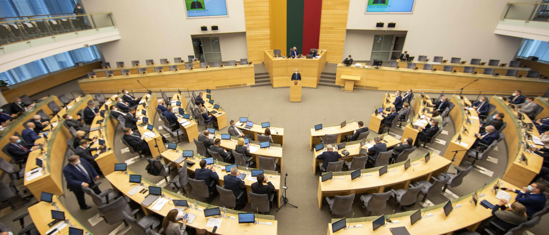 CTV did not mention that one-third of the surveyed Lithuanians supported maintaining the sanctions