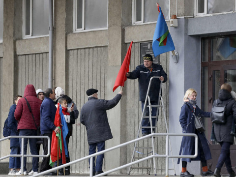 «Цэннік не расце». Палітолаг Лазуткін памыліўся з коштам навучання ў беларускіх ВНУ…