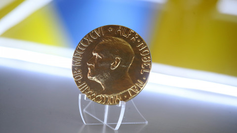Фейки недели: Гитлеру хотели дать Нобелевскую премию мира 