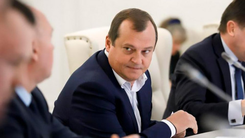 Як Алексін папаўняў аўтапарк Службы бяспекі прэзідэнта і атрымліваў кантроль над тытунёвым бізнесам