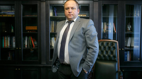 Коррумпированный рыцарь. Какими бизнесами владеет и зачем оформляет их на ксёндза приближённый к Лукашенко бизнесмен Зайцев