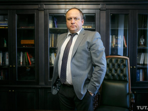 Карумпаваны рыцар. Якімі бізнесамі валодае і навошта афармляе іх на ксяндза набліжаны да Лукашэнкі бізнесовец Зайцаў
